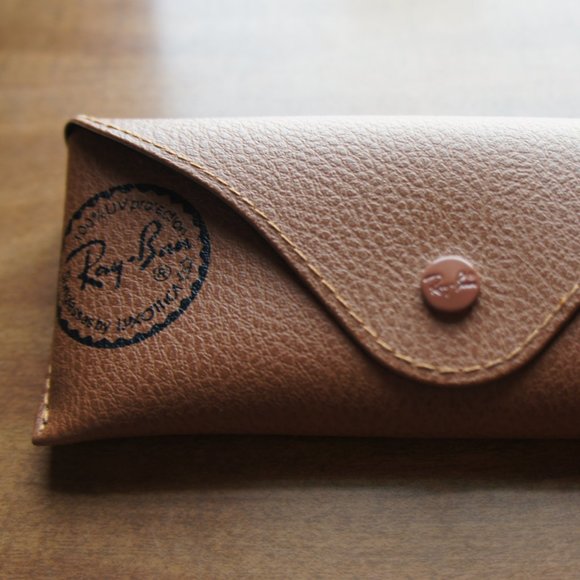 Ray-Ban Aviators - Picture 3 of 3